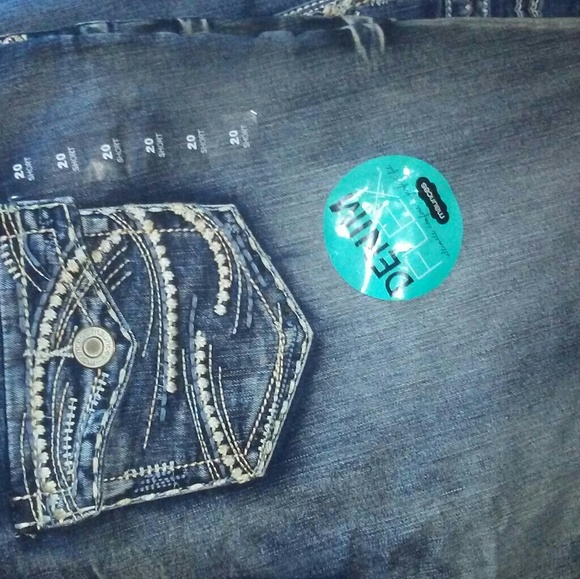 Jeans - Picture 2 of 4